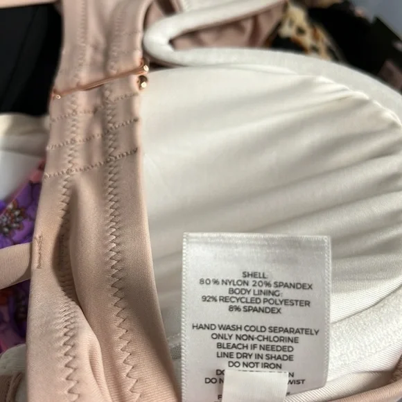 Shade & Shore bikini top. - Picture 3 of 5